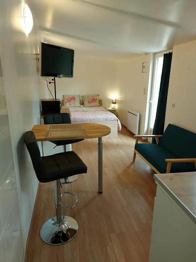 Studio Au Calme Wifi 600M Centre Ville Parking Gratuit Devant Castres  Apartment Castres (Tarn)